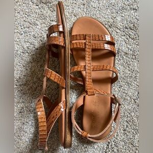 Bella Vita Leather Flat Sandals size 9 medium